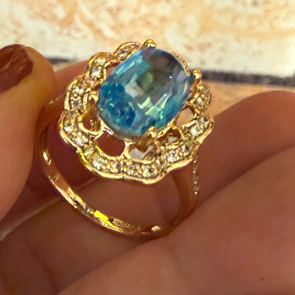 Elegant Blue and Gold Women's Ring - Picture 8 of 8